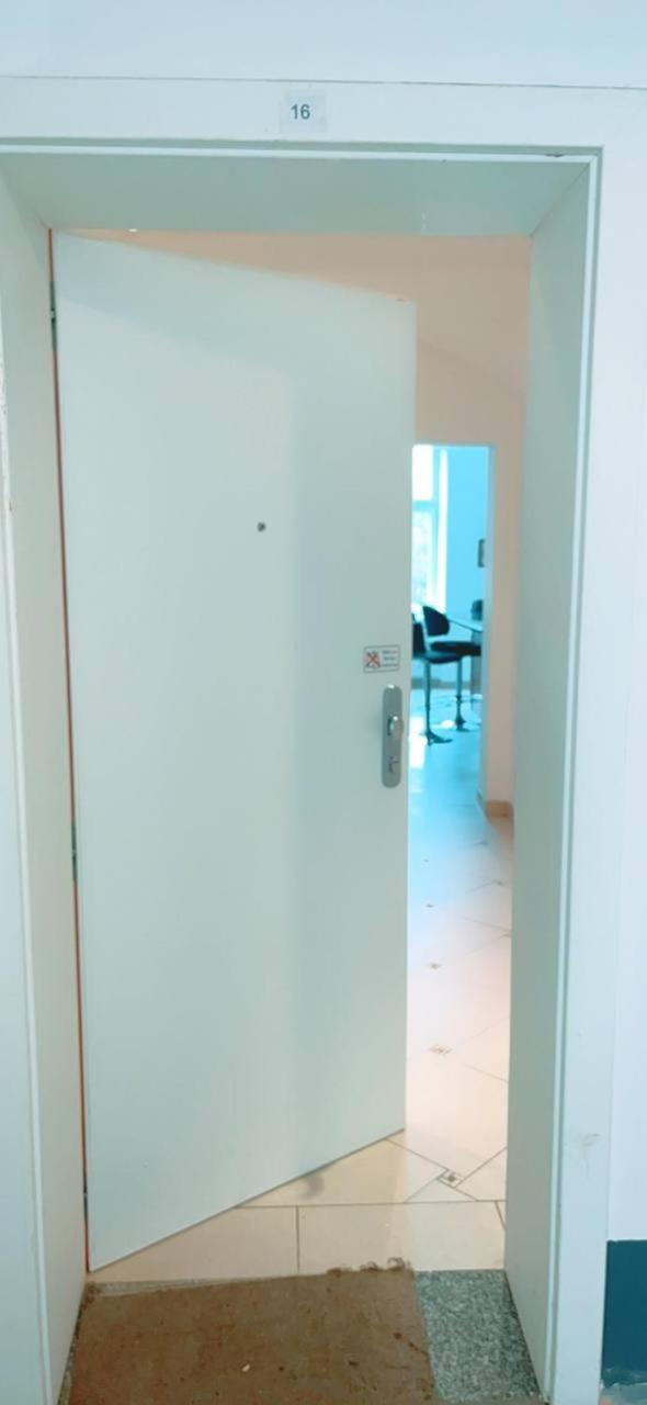 Deluxe Rooms In Keplerplatz Viena Exterior foto