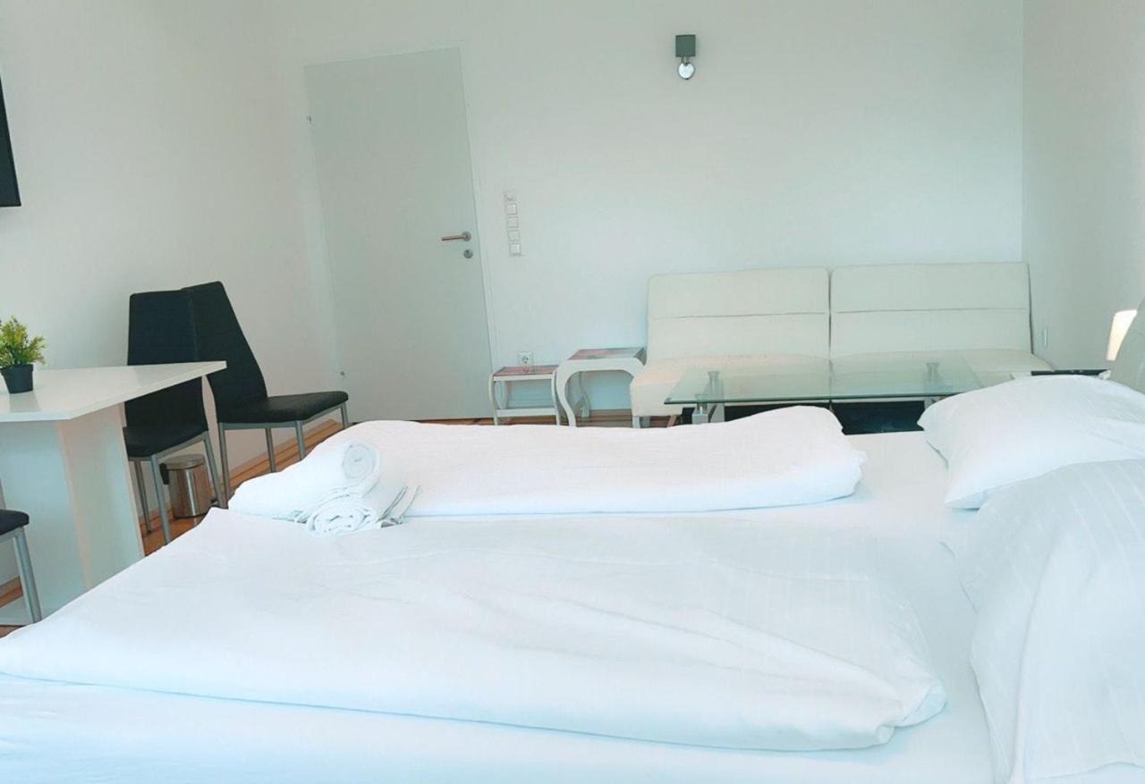 Deluxe Rooms In Keplerplatz Viena Exterior foto